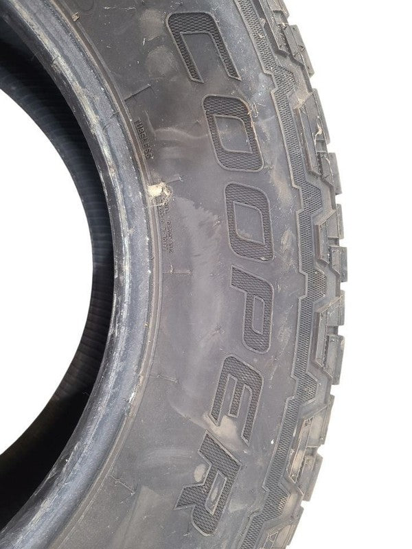 2 Used Tires 265 65 17 COOPER DISCOVER 75%  667764