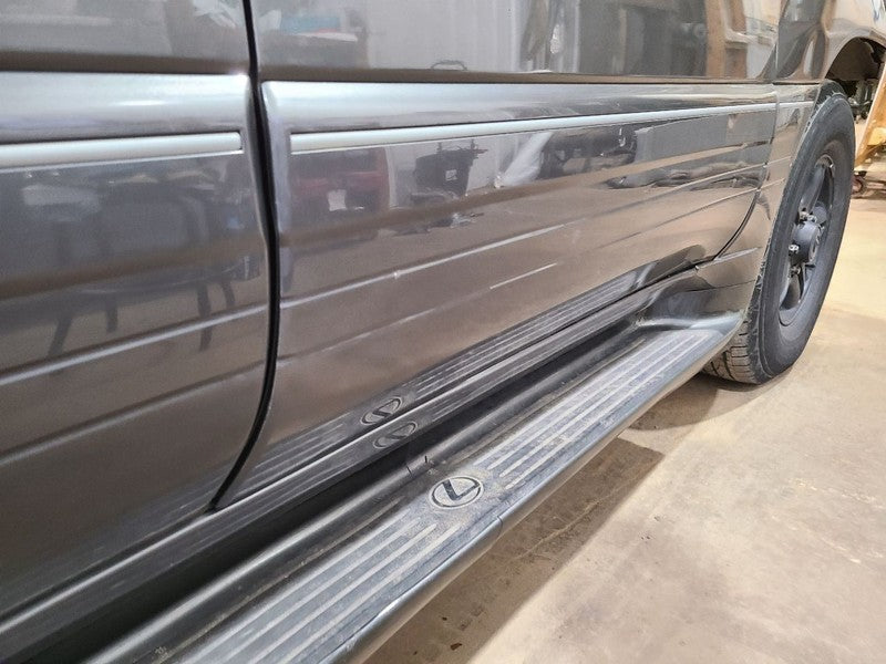 Passenger Front Door Without 9 Speaker Option Fits 98-06 LEXUS LX470 6