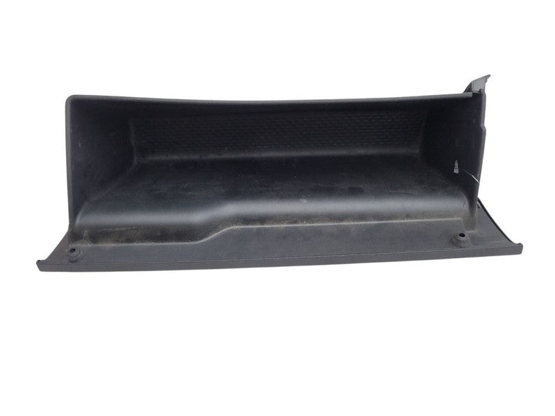 RAM3500   2023 Glove Box 677888