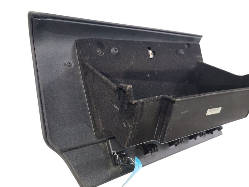 MKT       2012 Glove Box 643896