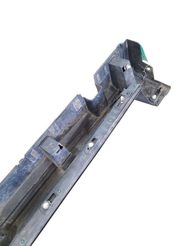 XT5       2017 Rocker Panel Moulding 662607