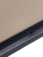 H3        2006 Glove Box 665593