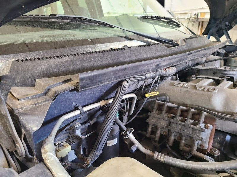 RAM2500   2001 Cowl 667106