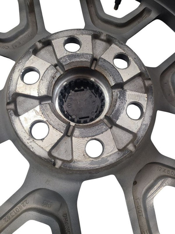 Wheel 17x8 Aluminum 12 Spoke Opt R1U Fits 15-22 CANYON 670759