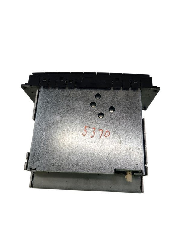 Audio Equipment Radio Receiver Radio AM-FM-CD-MP3 ID RES Fits 08 CARAV