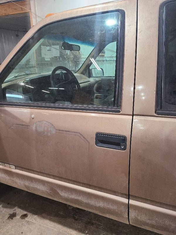 Driver Front Door Electric Fits 95-02 CHEVROLET 3500 PICKUP 679408