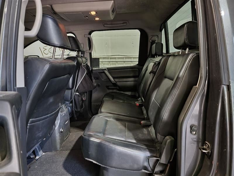 TITAN     2008 Owners Manual 451315