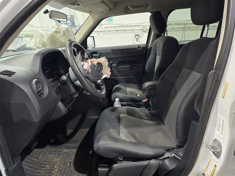 PATRIOT   2014 Seat Belt Rear 610068