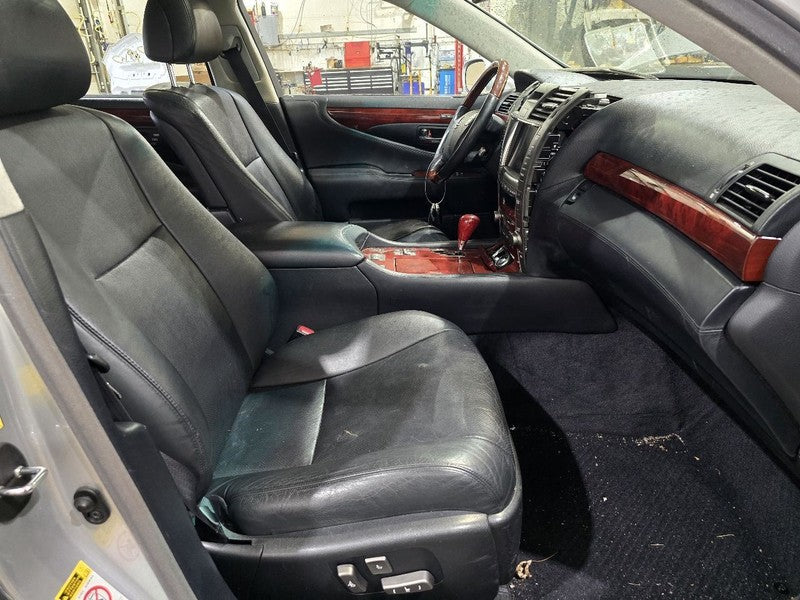 Seat Belt Front Bucket Passenger Buckle Fits 07-12 LEXUS LS460 623537