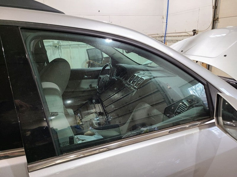 Passenger Front Door Glass VIN J 11th Digit Limited Fits 07-17 ACADIA 