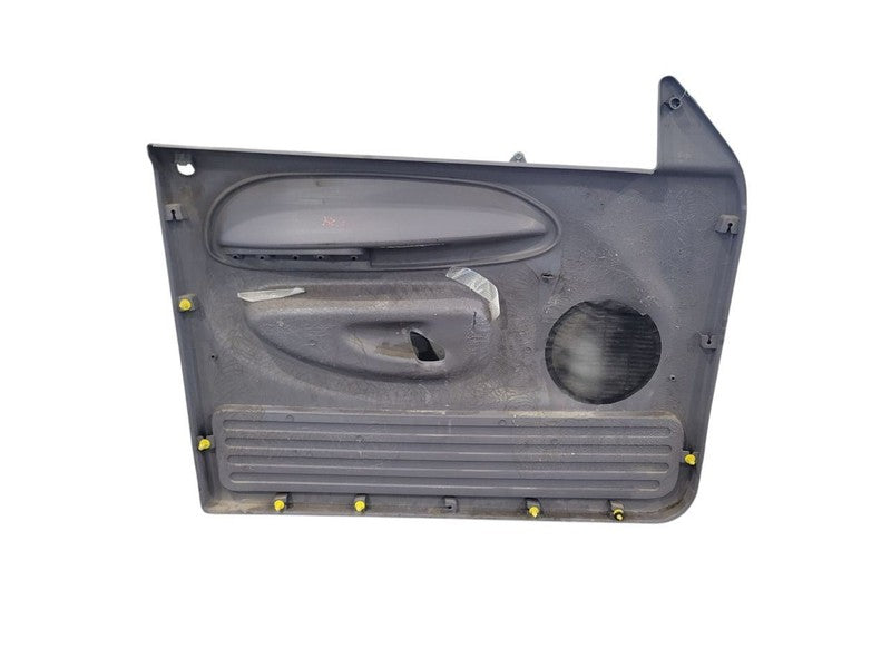 RAM1500   2001 Front Door Trim Panel 667052