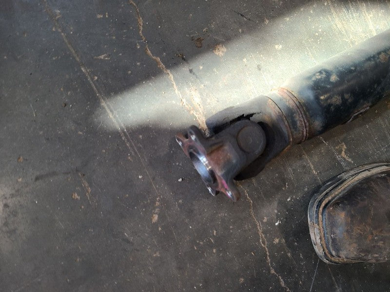Rear Drive Shaft 8 Cylinder 4WD Fits 03-09 4 RUNNER 639644