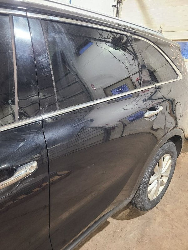 Driver Rear Side Door Thru 06/03/18 Fits 16-19 SORENTO 655390