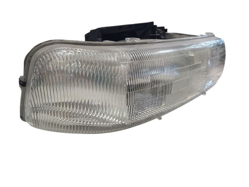 Passenger Right Headlight Fits 00-06 SUBURBAN 1500 662543