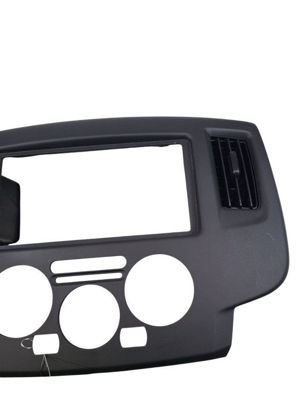 NV200     2020 Dash Bezel 634237