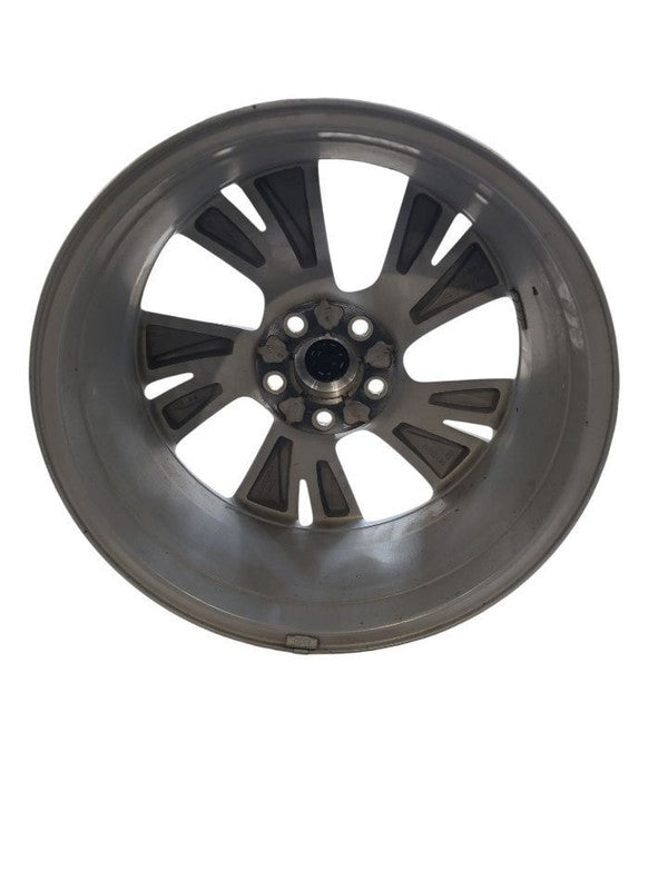 Wheel 18x7-1/2 Painted Silver Opt Rsz Fits 24-26 ENCORE GX 679805