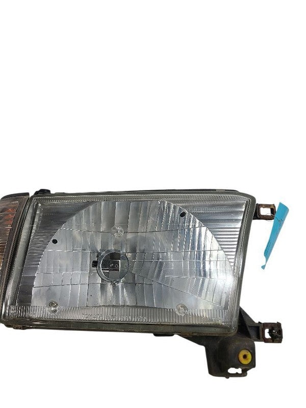 Passenger Right Headlight Fits 99-02 4 RUNNER 653410