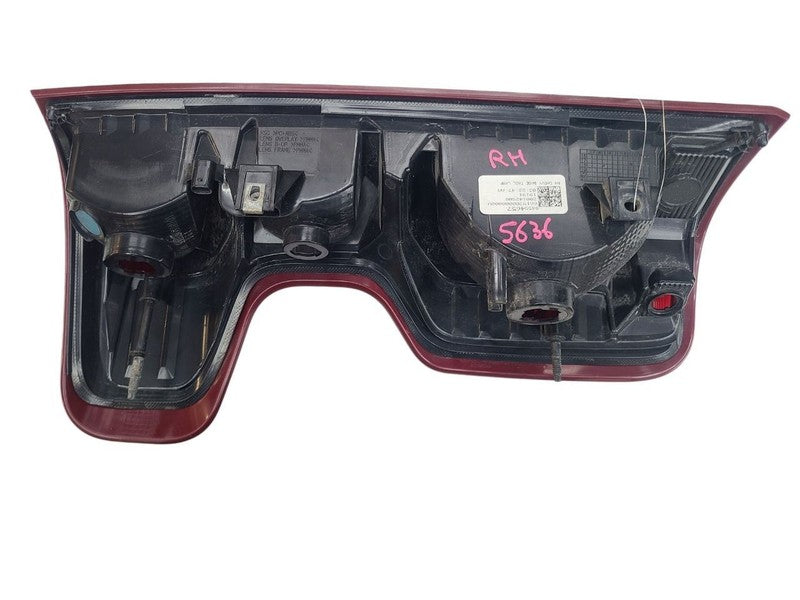 Passenger Tail Light Pickup With Box Fits 19-26 SILVERADO 1500 PICKUP 