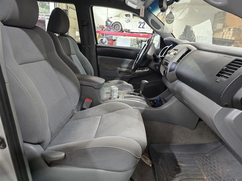 TACOMA    2010 Seat Belt Rear 604171