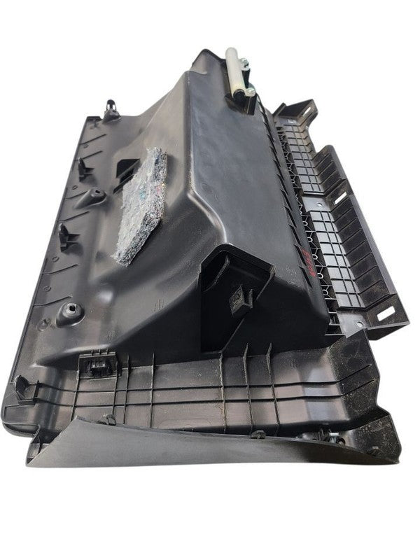 QX80      2016 Glove Box 659675