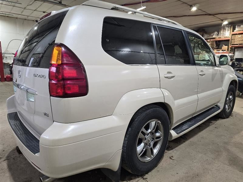GX470     2003 Seat Belt Rear 606594