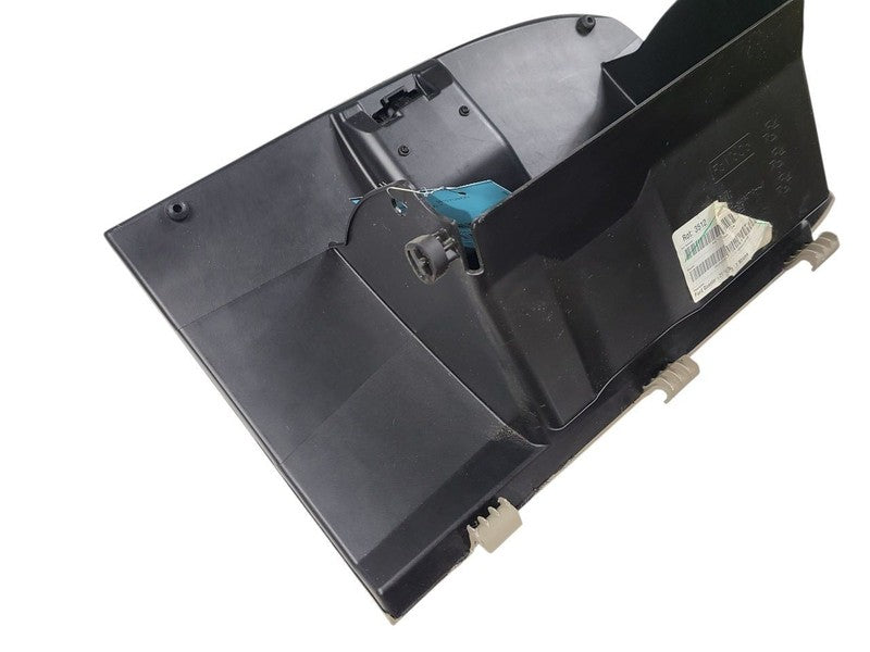 FUSION    2010 Glove Box 642218