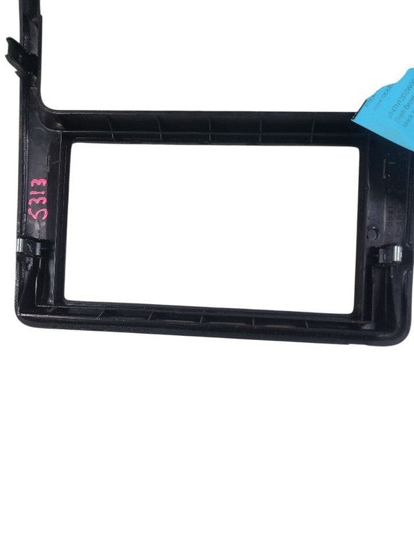 T100      1998 Dash Bezel 652975