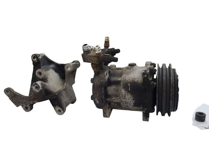 AC Compressor 8-360 Fits 76-88 J-SERIES TRUCK 679057