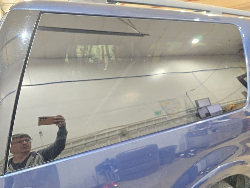 Passenger Quarter Glass 131" Wb Extended Movable Fits 07-17 EXPEDITION