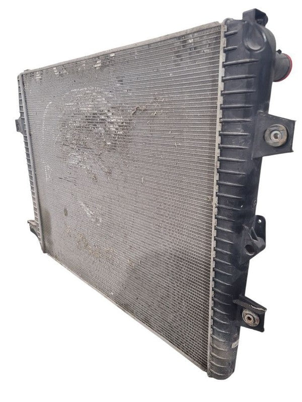 Radiator Fits 11-16 SIERRA 2500 PICKUP 673738