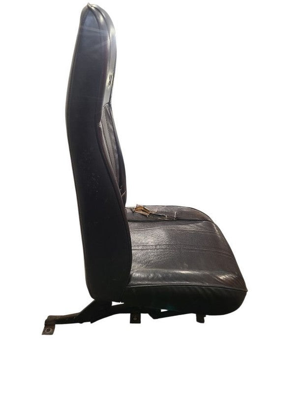 CJ        1985 Front Seat 679143
