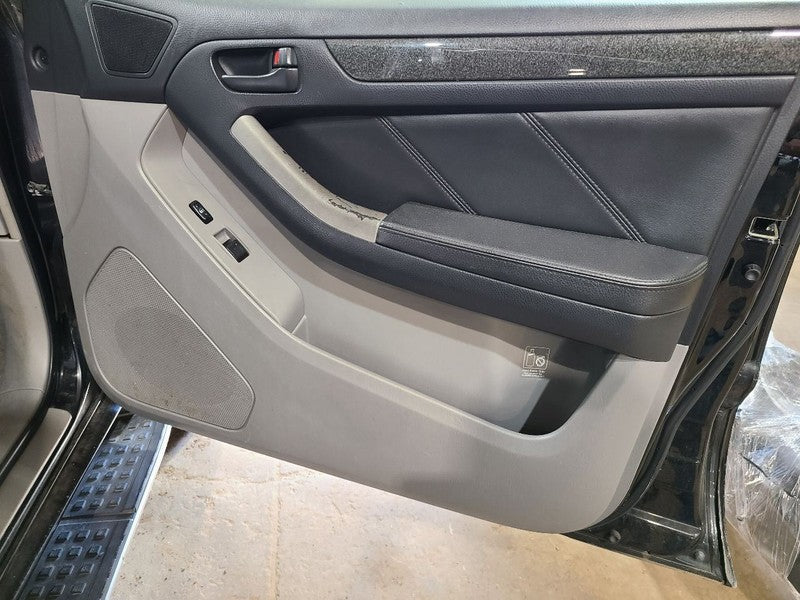 Passenger Front Door With Theft Deterrent Limited Fits 03-05 4 RUNNER 