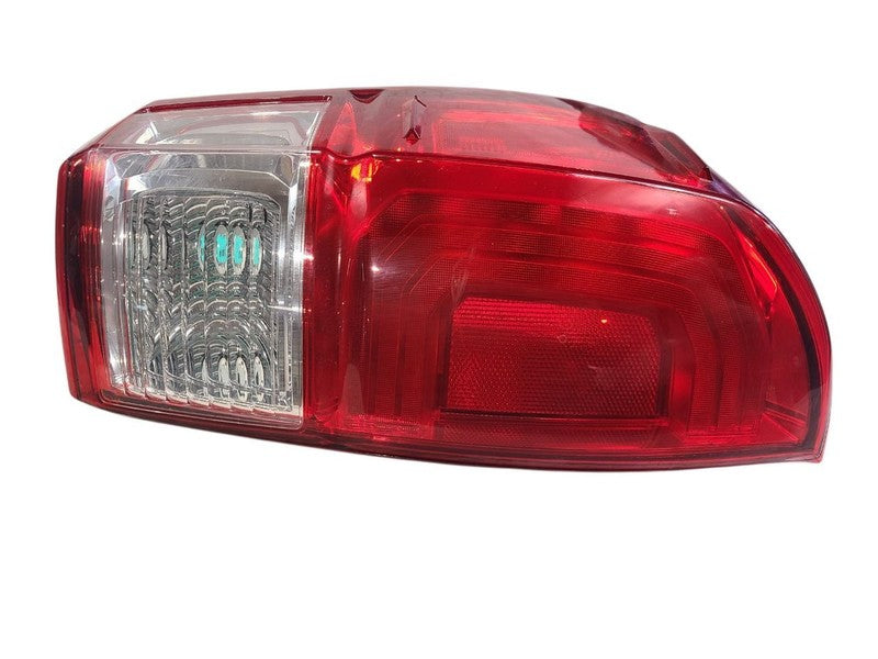 Driver Tail Light Without Bezel Trim Clear Lens Fits 16-17 TACOMA 6672