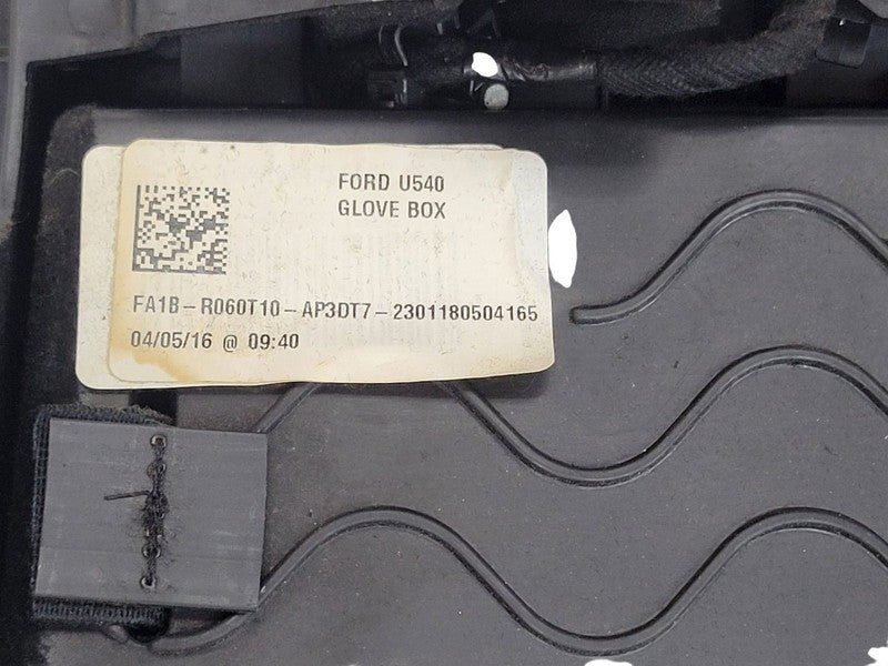 MKX       2016 Glove Box 677077