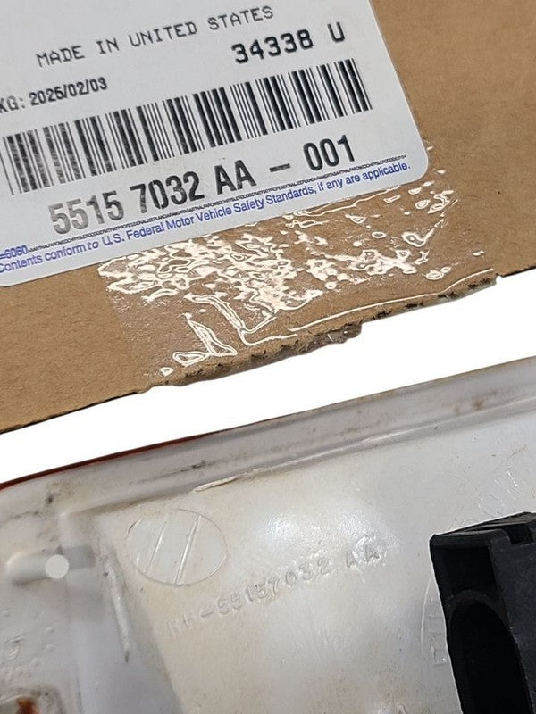 Passenger Corner/Park Light Park Lamp-turn Signal Fits 01-06 WRANGLER 