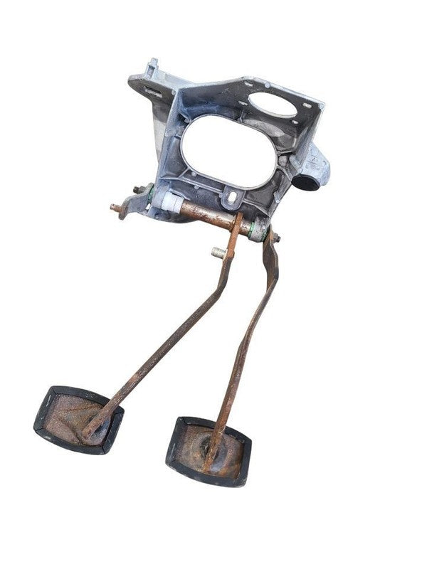 F250      1998 Pedal Brake/Clutch 666817