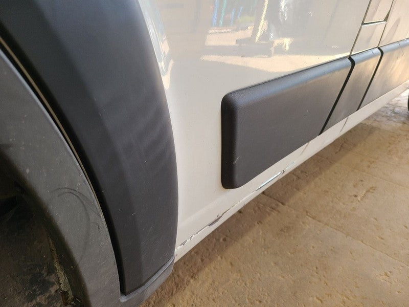 Driver Front Door Without Passive Entry Fits 14-24 PROMASTER 1500 VAN 