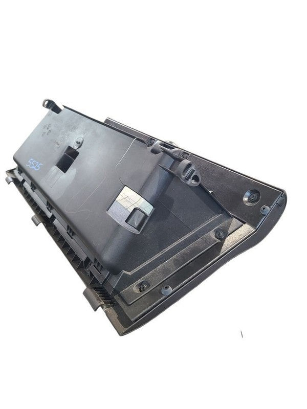 RAM2500   2001 Glove Box 667131