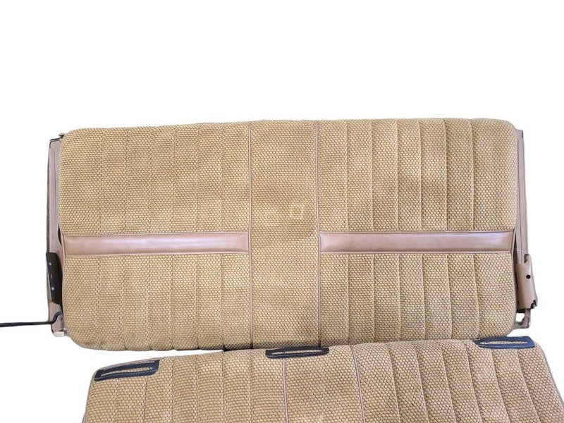 OLDS-SW   1988 Third Seat Station Wagon  Van 677790