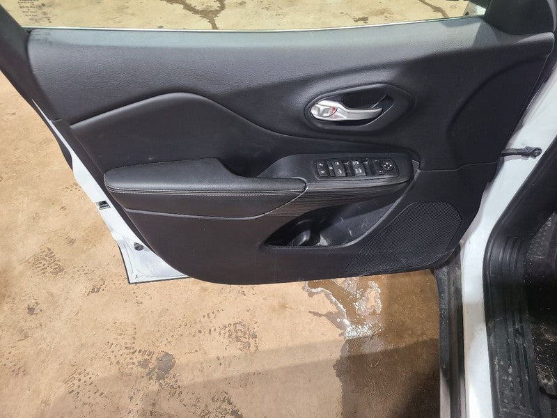 Driver Front Door Electric Tempered Glass Opt JP3 Fits 14-18 CHEROKEE 