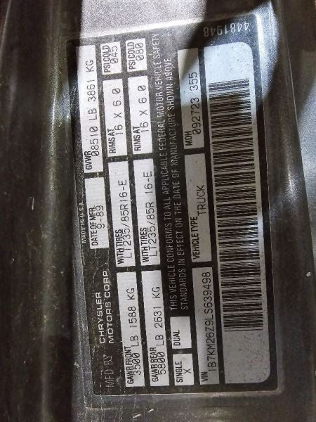 FRONT TDOD250   1990 Driver's Side Buckle Seat Belt Front 575314
