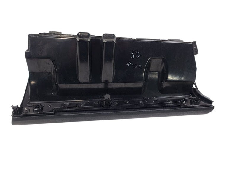 TUNDRA    2012 Glove Box 661376