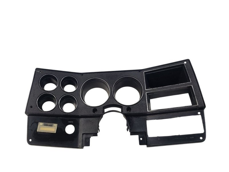 TCHEV10   1987 Dash Bezel 654064
