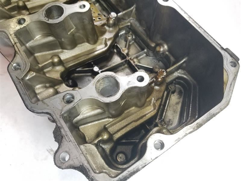 SILVRDO35 2012 Valve Cover 282504