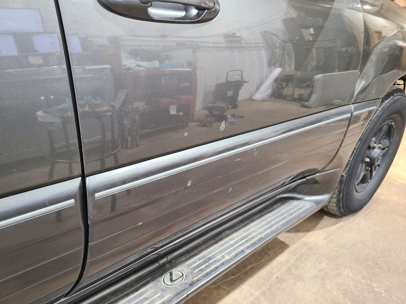 Passenger Front Door Without 9 Speaker Option Fits 98-06 LEXUS LX470 6