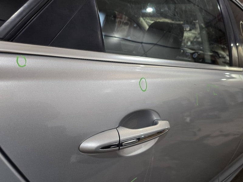 Passenger Rear Side Door SWB 119'' Wb Fits 14-19 XJ 640313