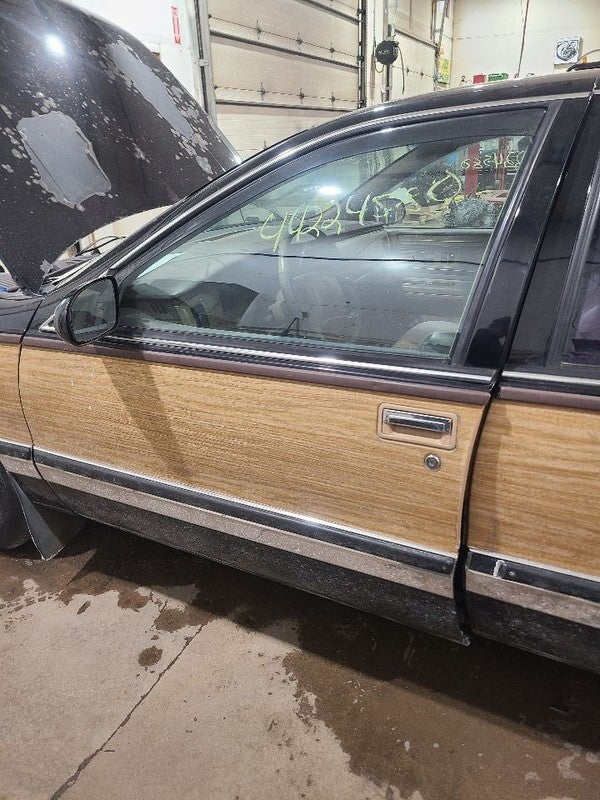 Driver Left Front Door Electric Fits 95-96 CAPRICE 658381