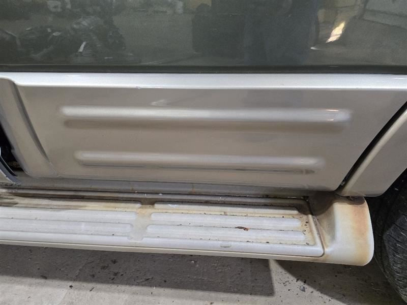 EXPEDITON 2004 Door Moulding Rear 573769