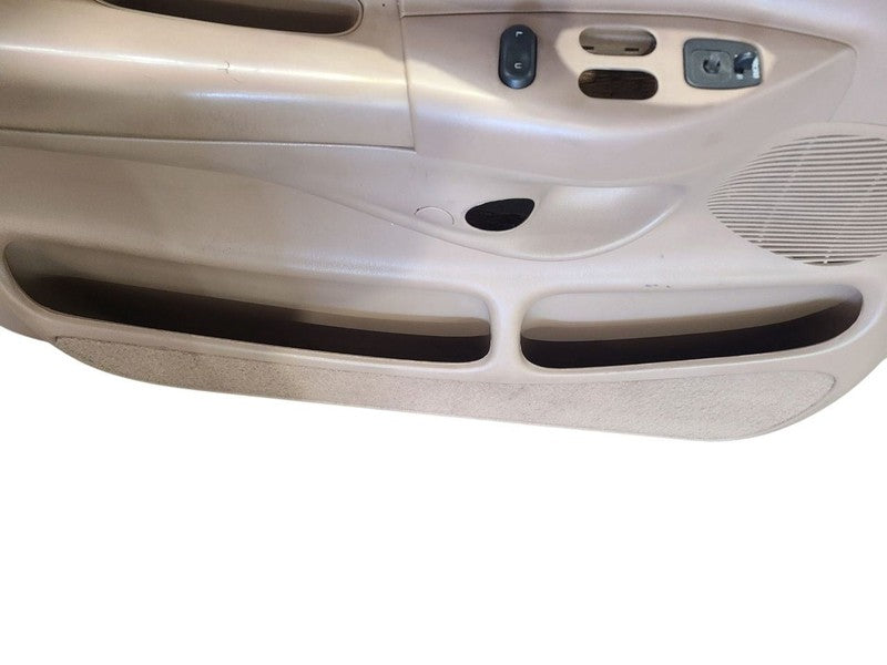 F150      1997 Front Door Trim Panel 678727