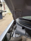 LESABRE   2005 Hood Hinge 680650